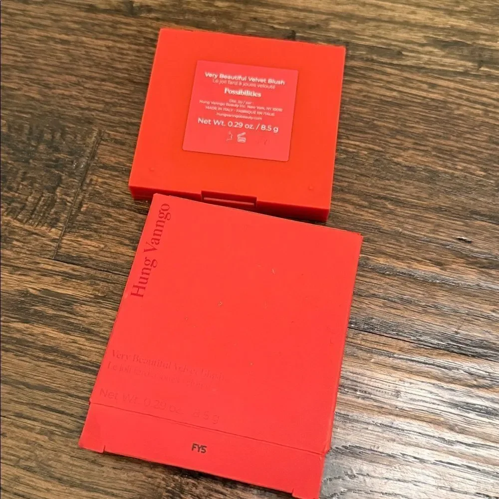 HUNG VANNGO BEAUTY Very Beautiful Matte Velvet Blush